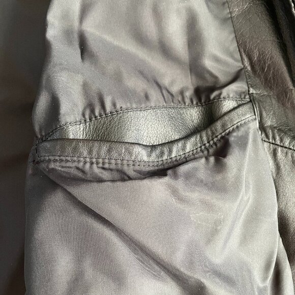 Silton Men's Vintage Black Leather Bomber Jacket, Size 40   EUC 2 - Picture 7 of 13